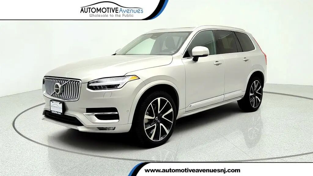 2024 Volvo XC90 B6 Plus Bright Theme 6P — photo 1 of 13