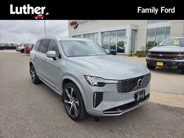 2026 Volvo XC90 B6 Ultra 6P
