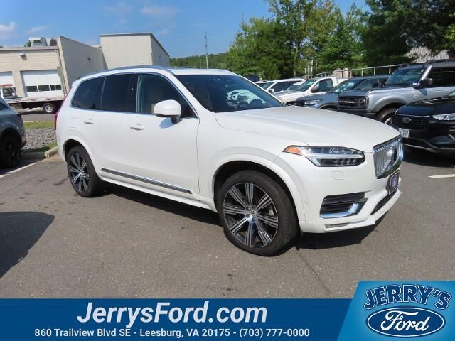 2023 Volvo XC90 B6 Ultimate Bright Theme 7P
