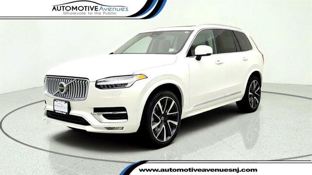 2024 Volvo XC90 Plus Bright Theme