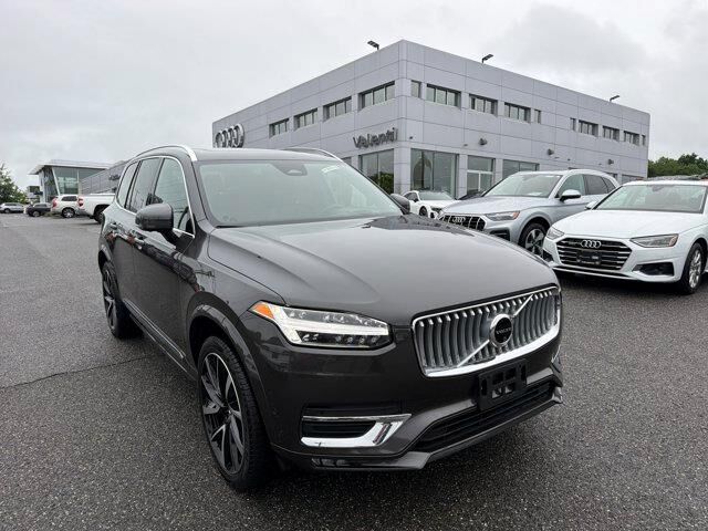 2024 Volvo XC90 B6 Ultimate Bright Theme 7P