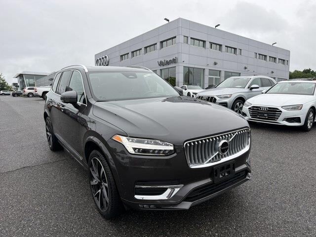 2024 Volvo XC90 B6 Ultimate Bright Theme 7P