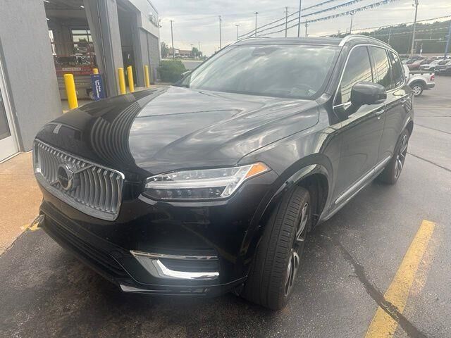 2024 Volvo XC90 B6 Ultimate Bright Theme 7P