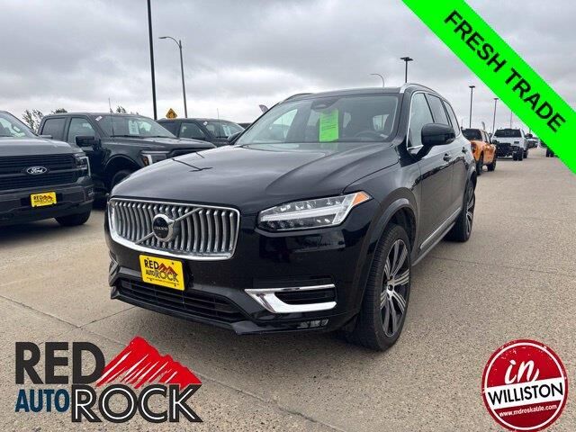 2025 Volvo XC90 B6 Ultra Bright Theme 7P