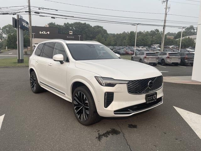 2025 Volvo XC90 B6 Ultra Bright Theme 7P