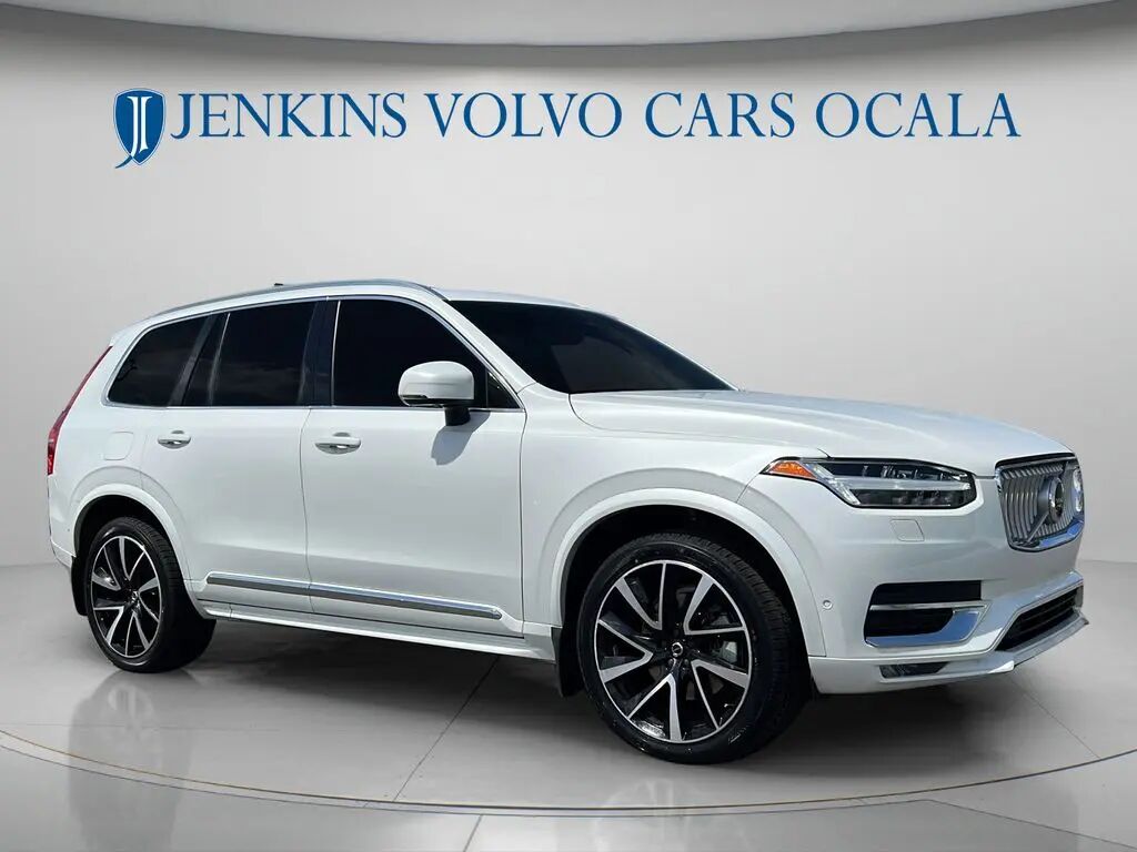 2023 Volvo XC90 B6 Plus Bright Theme 7P — photo 1 of 13