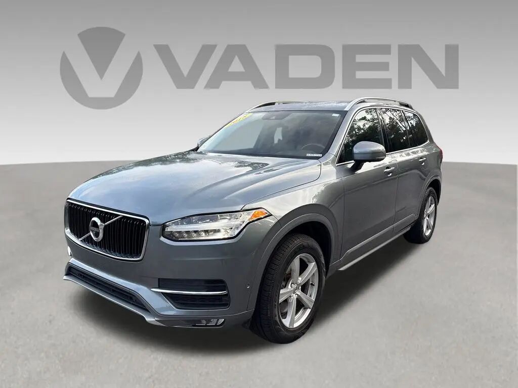 2018 Volvo XC90 T5 Momentum 7-Passenger — photo 1 of 26
