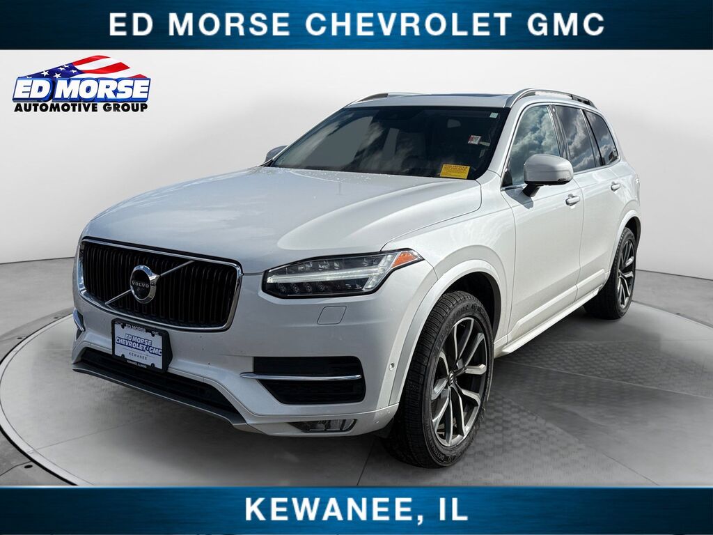 2018 Volvo XC90 T5 Momentum — photo 1 of 6