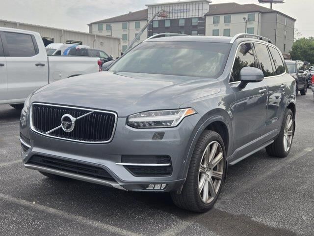 2018 Volvo XC90 T5 Momentum 7-Passenger