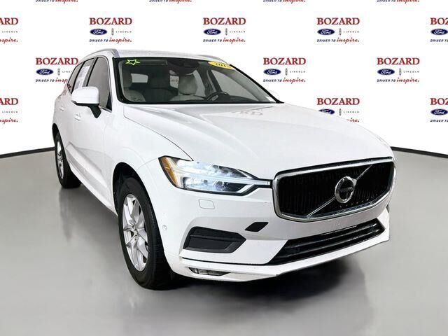 2018 Volvo XC60 T5 Momentum — photo 1 of 38