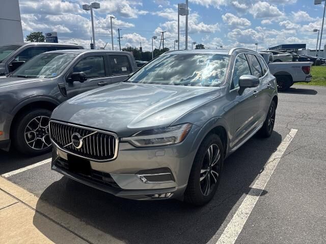 2020 Volvo XC60 T5 Inscription — photo 1 of 35