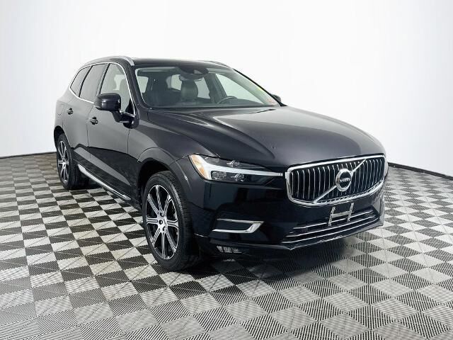 2021 Volvo XC60 T5 Inscription — photo 1 of 39