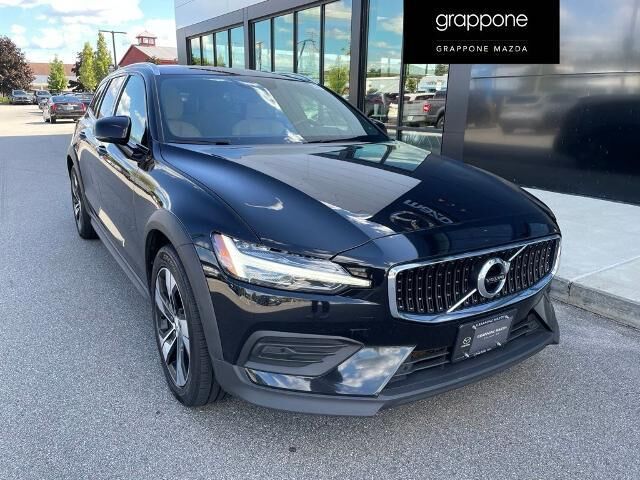 2020 Volvo V60 Cross Country T5