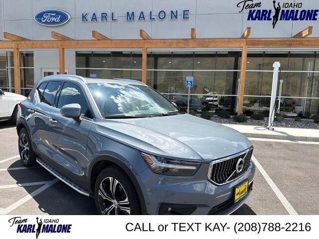 2022 Volvo XC40 T5 Inscription