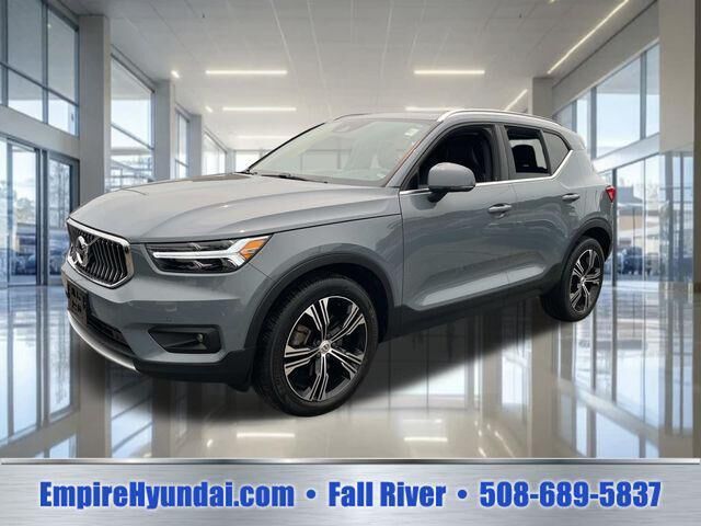 2020 Volvo XC40 T5 Inscription — photo 1 of 26