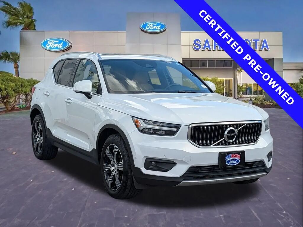 2019 Volvo XC40 T5 Inscription — photo 1 of 39