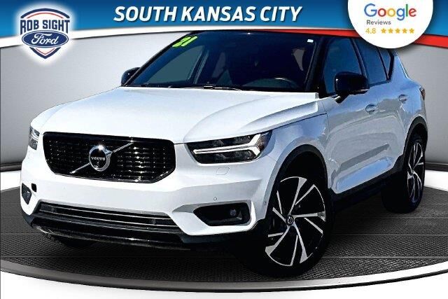 2021 Volvo XC40 T5 R-Design