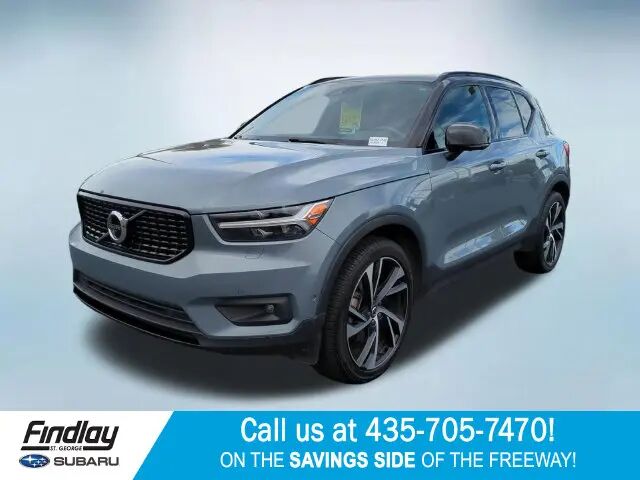 2021 Volvo XC40 T5 R-Design