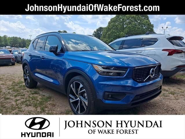 2021 Volvo XC40 T5 R-Design