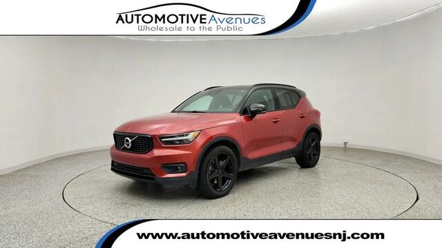 2019 Volvo XC40 T5 Momentum