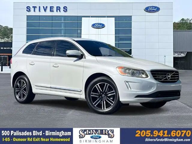 2016 Volvo XC60 T5 Drive-E Platinum
