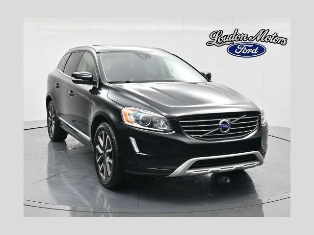 2017 Volvo XC60 T6 Dynamic — photo 1 of 13
