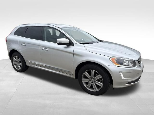 2016 Volvo XC60 T5 Platinum — photo 1 of 1