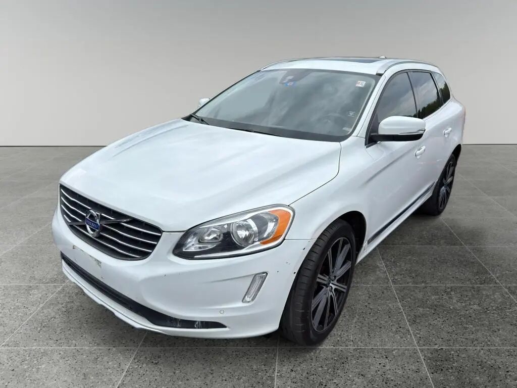 2015 Volvo XC60 T6 — photo 1 of 15