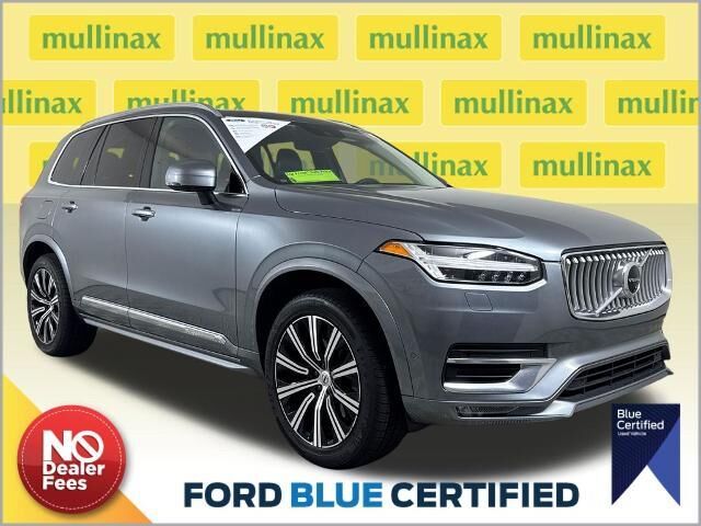 2020 Volvo XC90 T6 Inscription 6-Passenger — photo 1 of 9
