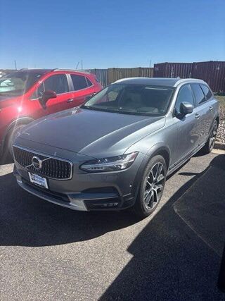 2020 Volvo V90 Cross Country T6
