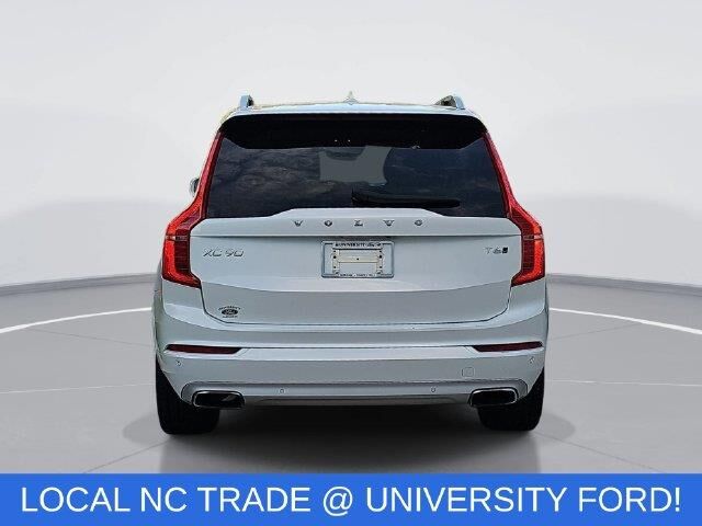 2017 Volvo XC90 T6 Momentum