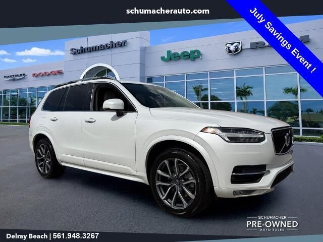 2019 Volvo XC90 T6 Momentum
