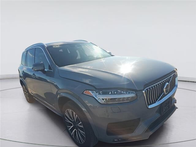 2020 Volvo XC90 T6 Momentum 7-Passenger