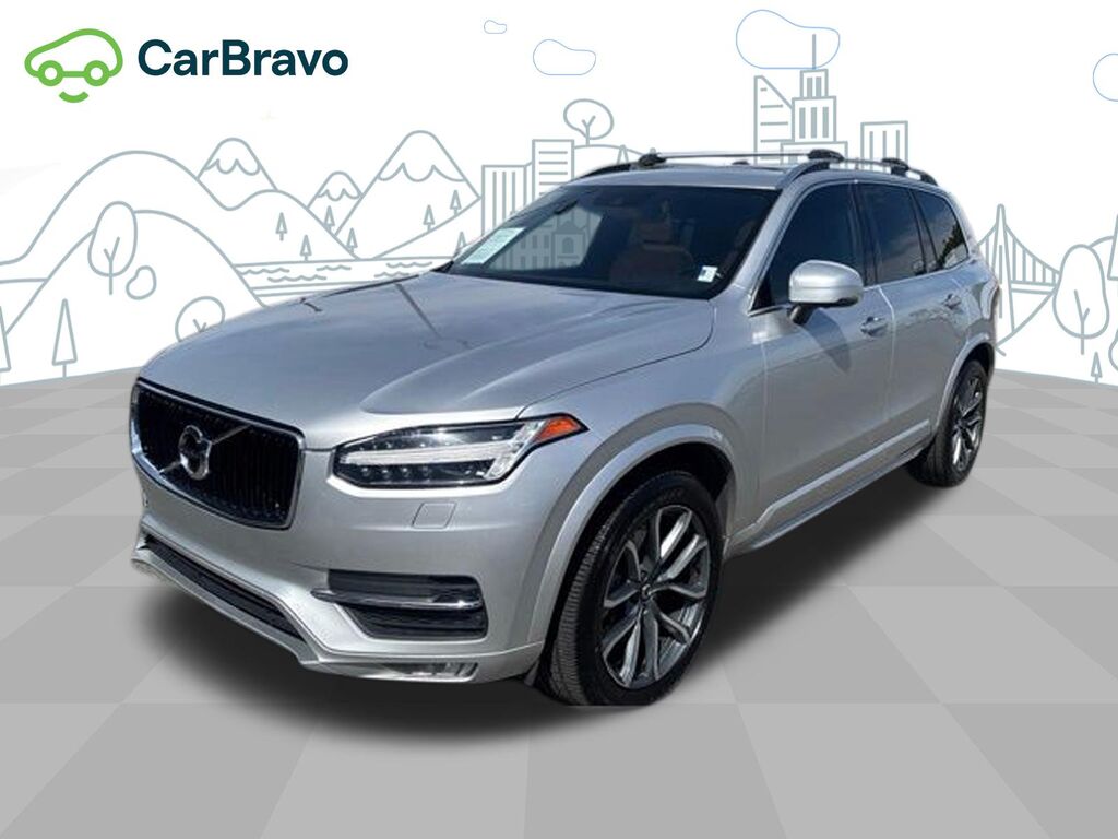 2017 Volvo XC90 T6 Momentum — photo 1 of 7