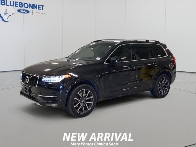 2017 Volvo XC90 T6 Momentum