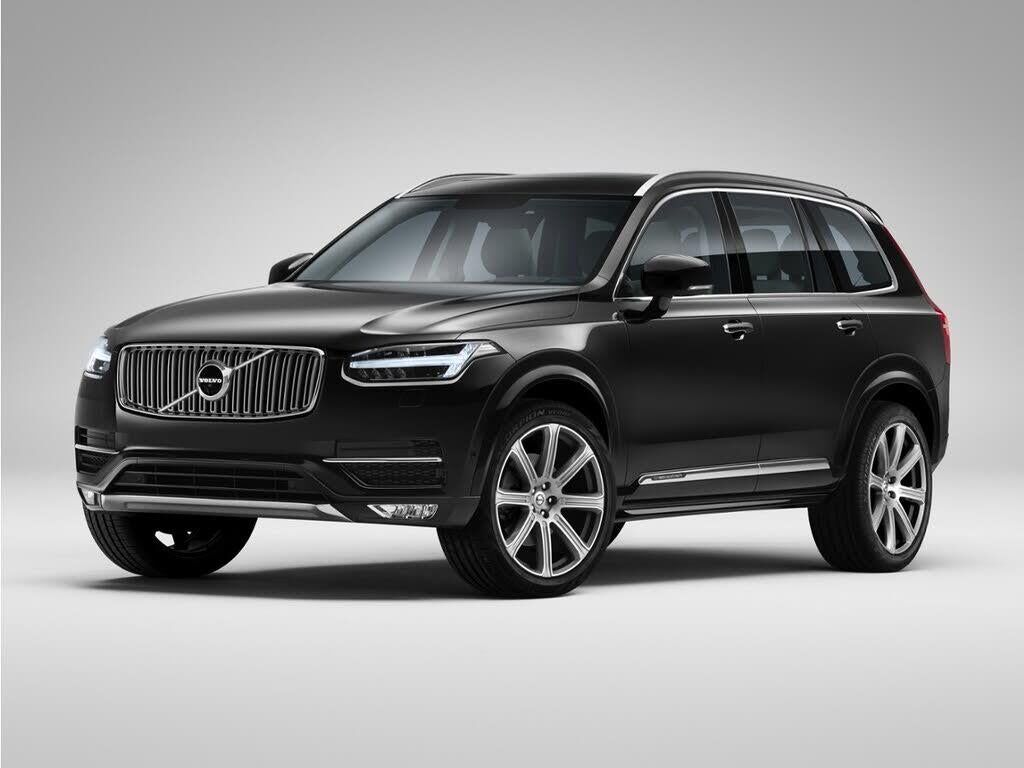 2018 Volvo XC90 T6 Momentum — photo 1 of 25