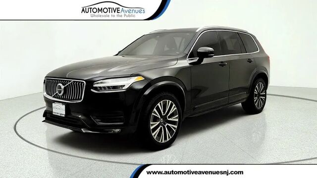 2020 Volvo XC90 T6 Momentum 7-Passenger