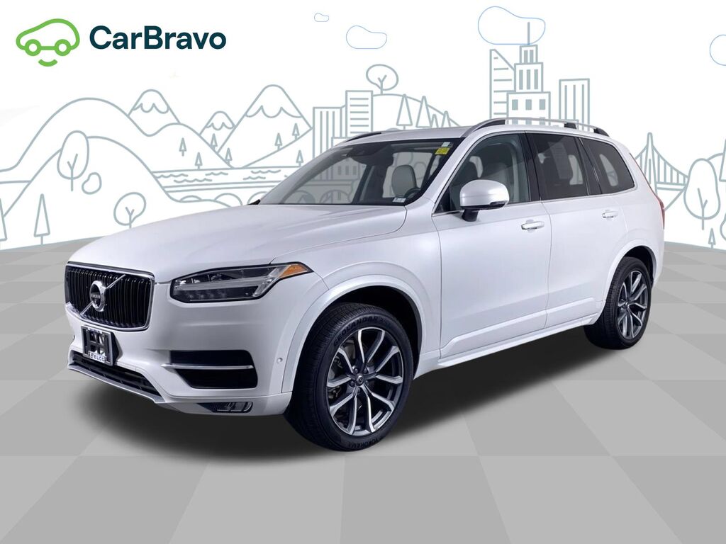 2018 Volvo XC90 T6 Momentum — photo 1 of 7