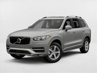 2017 Volvo XC90 T6 Momentum