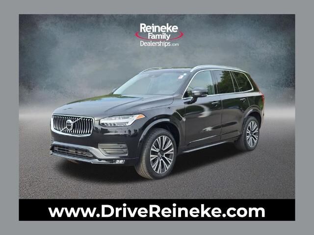 2021 Volvo XC90 T6 Momentum 7-Passenger