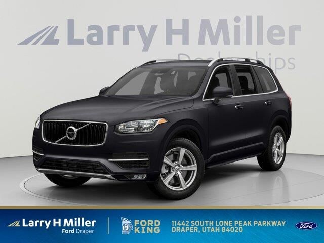 2017 Volvo XC90 T6 Momentum — photo 1 of 37