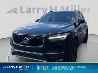 2017 Volvo XC90 T6 Momentum