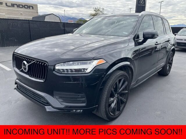 2021 Volvo XC90 T6 Momentum 7-Passenger