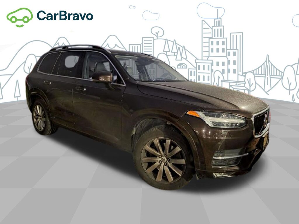 2018 Volvo XC90 Momentum — photo 1 of 7