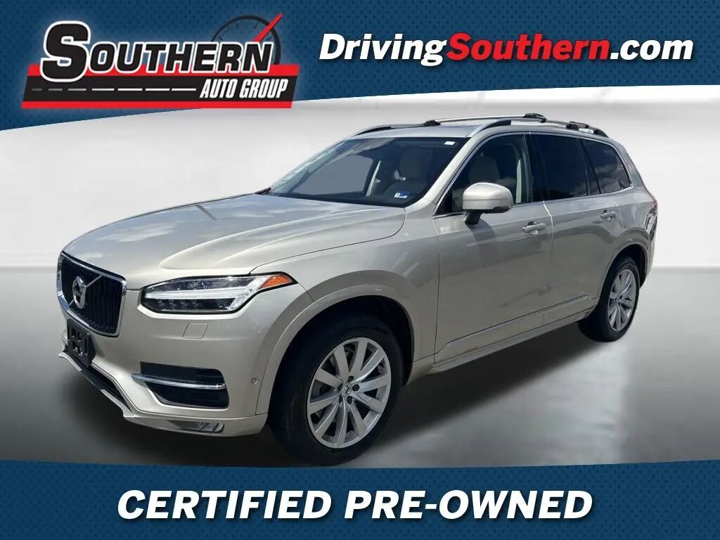 2018 Volvo XC90 T6 Momentum — photo 1 of 12