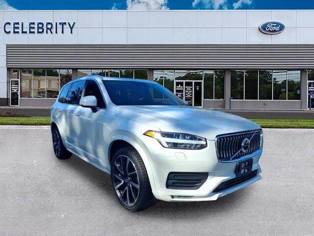 2021 Volvo XC90 T6 Momentum 7-Passenger