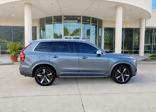 2019 Volvo XC90 T6 R-Design
