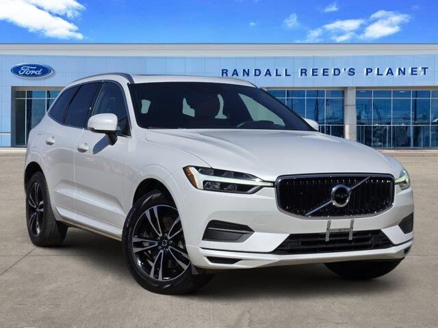 2020 Volvo XC60 T6 Momentum