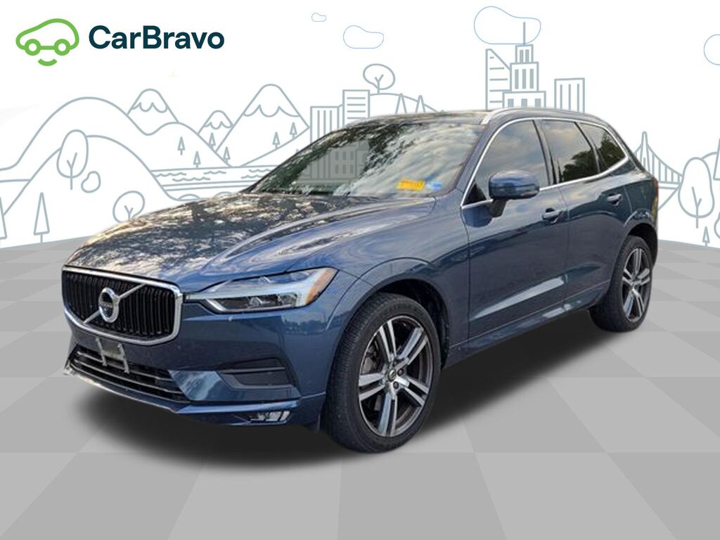 2021 Volvo XC60 Momentum — photo 1 of 6