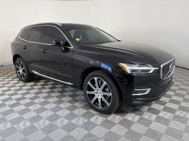 2020 Volvo XC60 T6 Inscription — photo 1 of 26